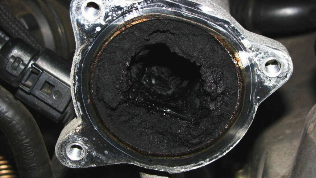 Cleaning an EGR Valve