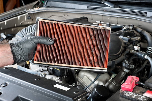 Symptoms of a Dirty Air Filter in Your Car